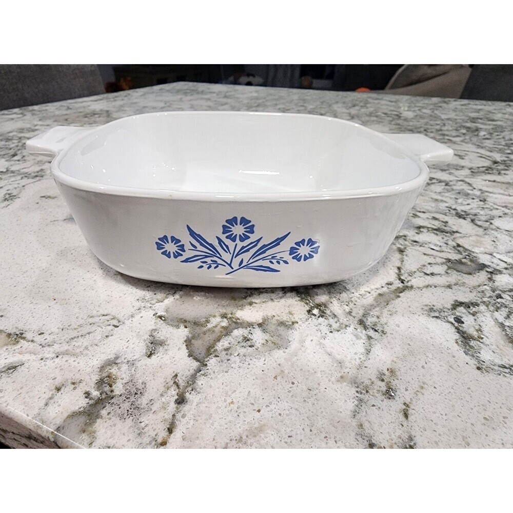 Corning Ware Cornflower Blue 1 Quart P-1-B Casserole Dish Vintage - No Lid USA